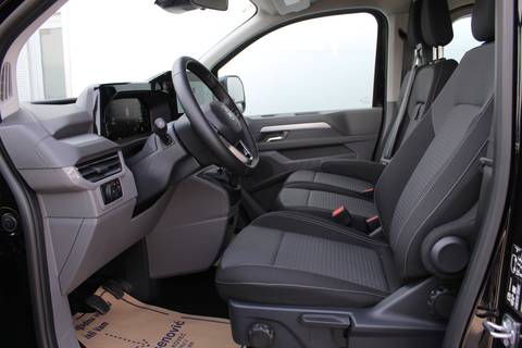 2026 Volkswagen Caravelle — sličica 8