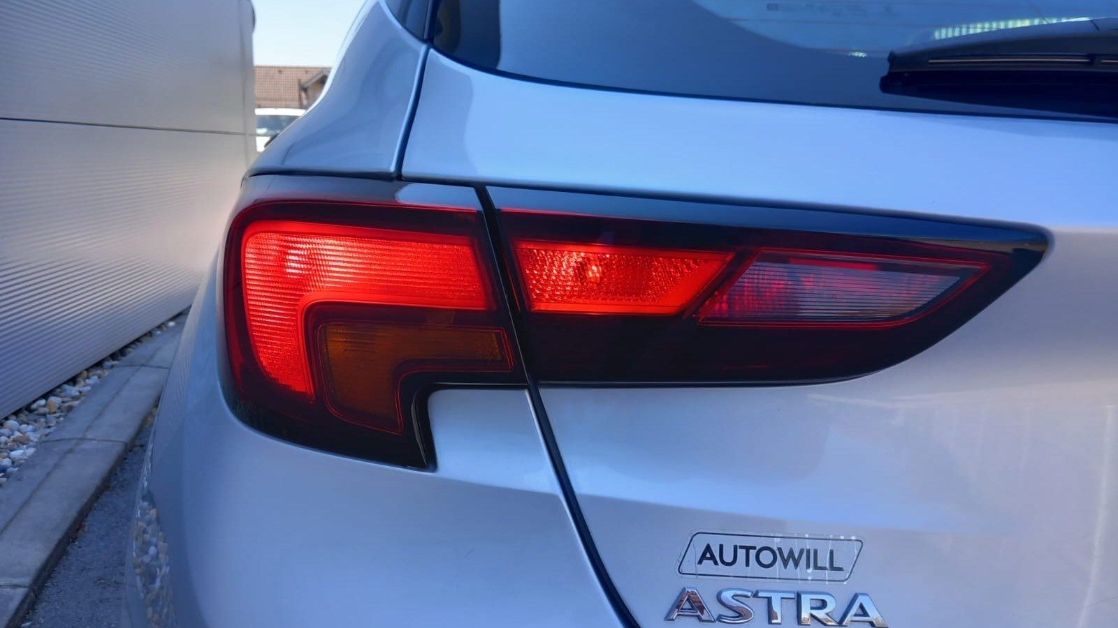 2020 Opel Astra — fotografija 11