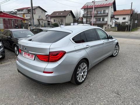 2009 BMW Serija 5 — sličica 4