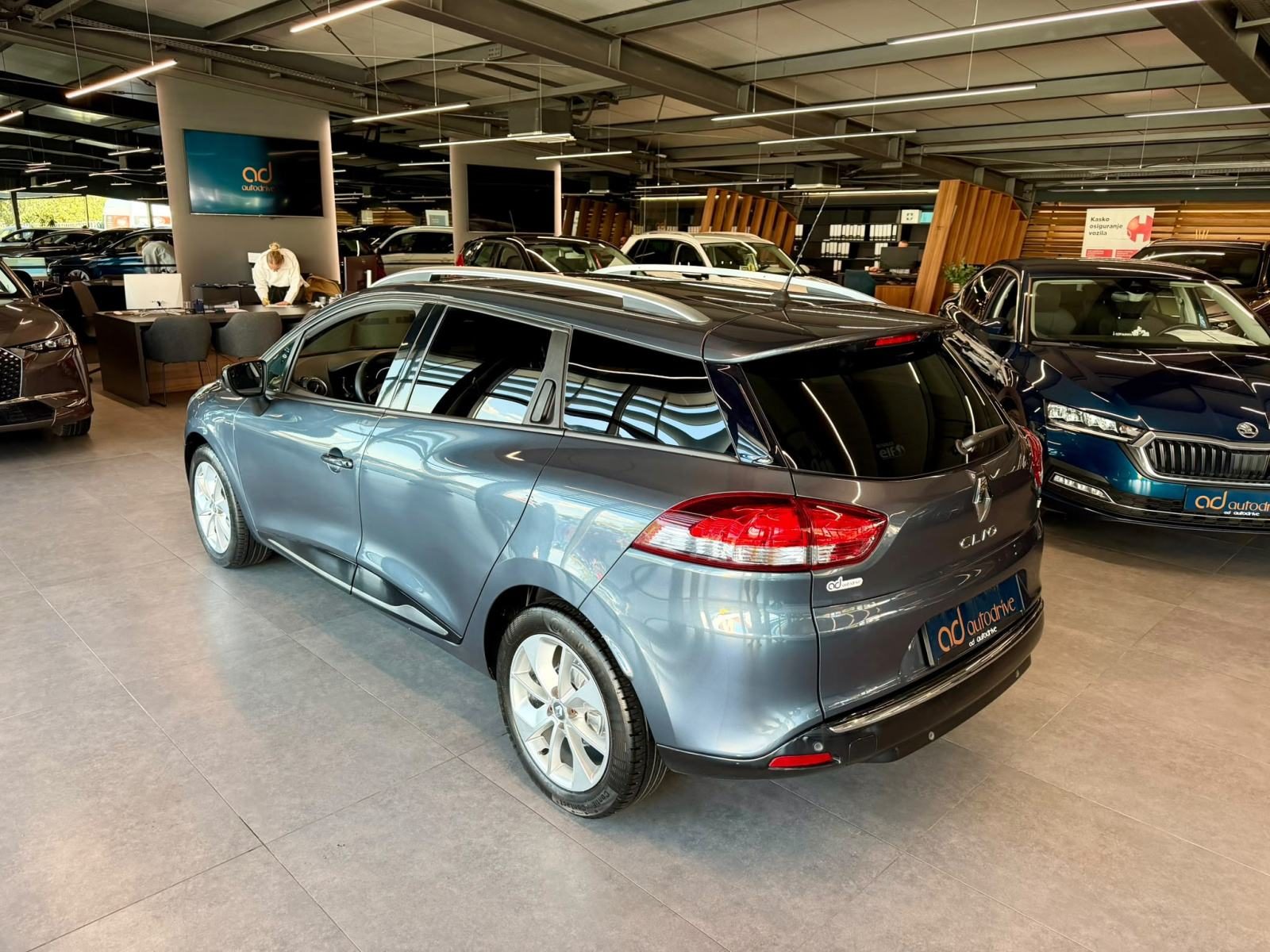 2017 Renault Clio Grandtour — fotografija 11