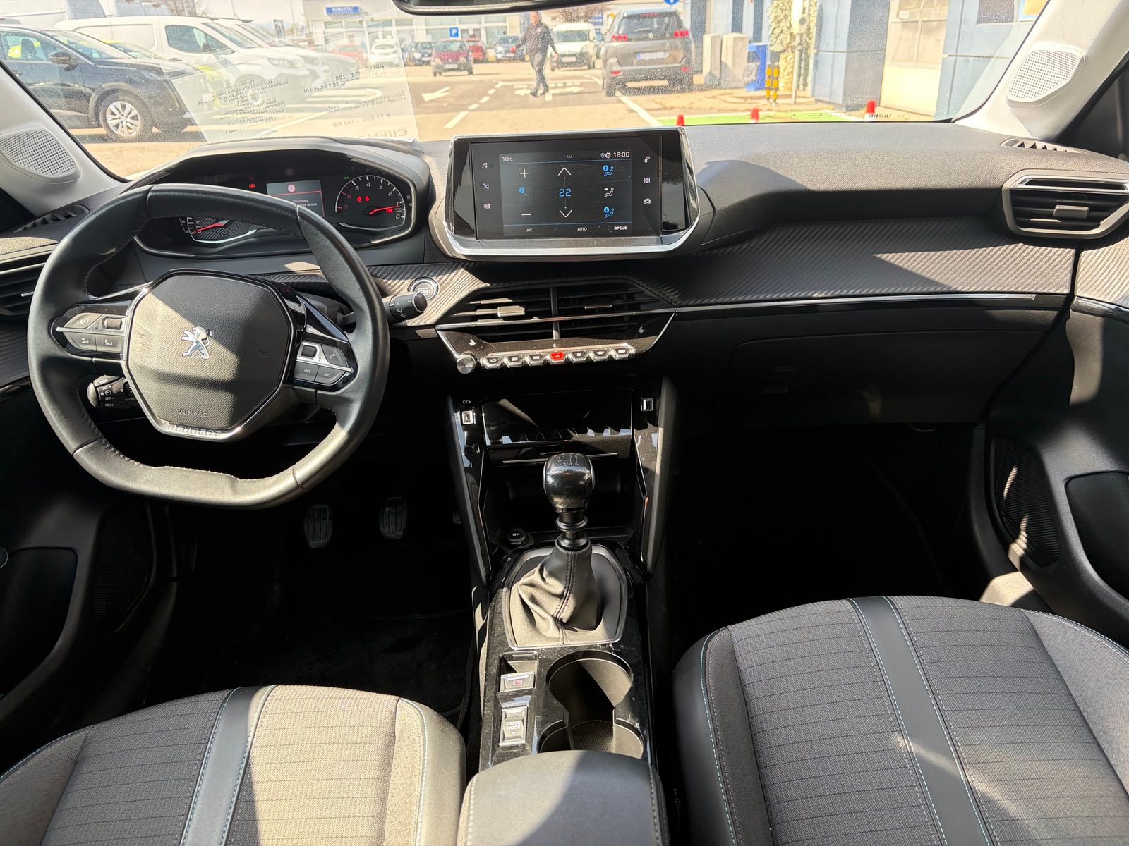 2021 Peugeot 208 — fotografija 7