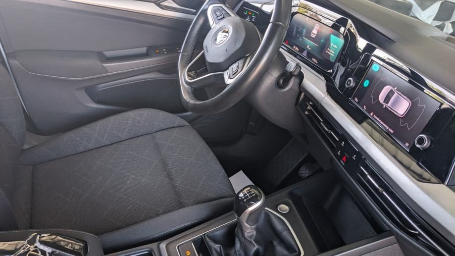 2022 Volkswagen Golf — fotografija 23