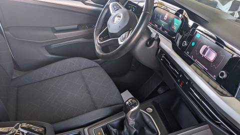 2022 Volkswagen Golf — sličica 23