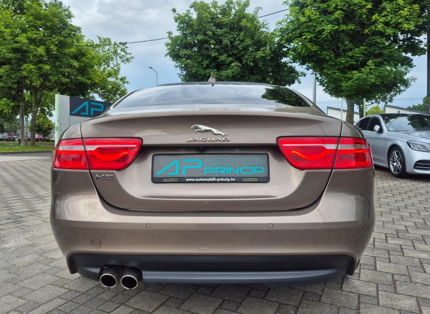 2018 Jaguar XE — fotografija 6
