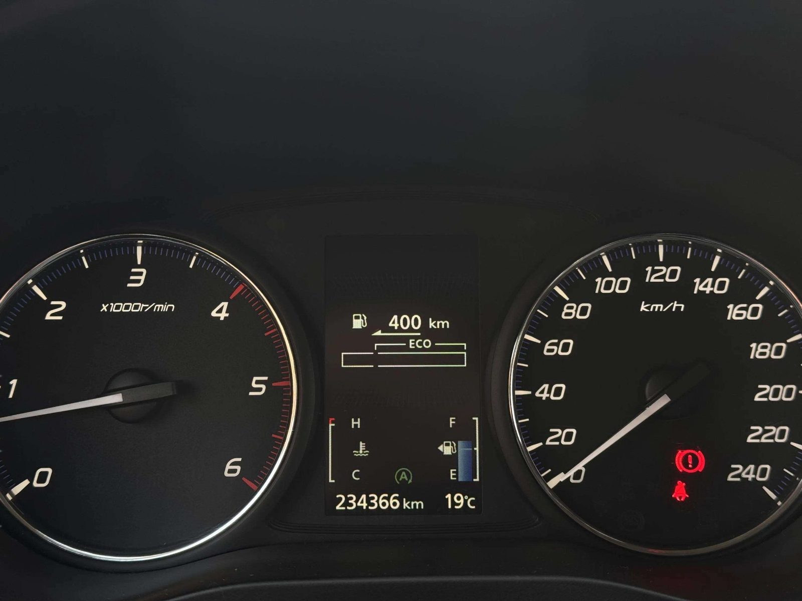 2013 Mitsubishi Outlander — fotografija 6
