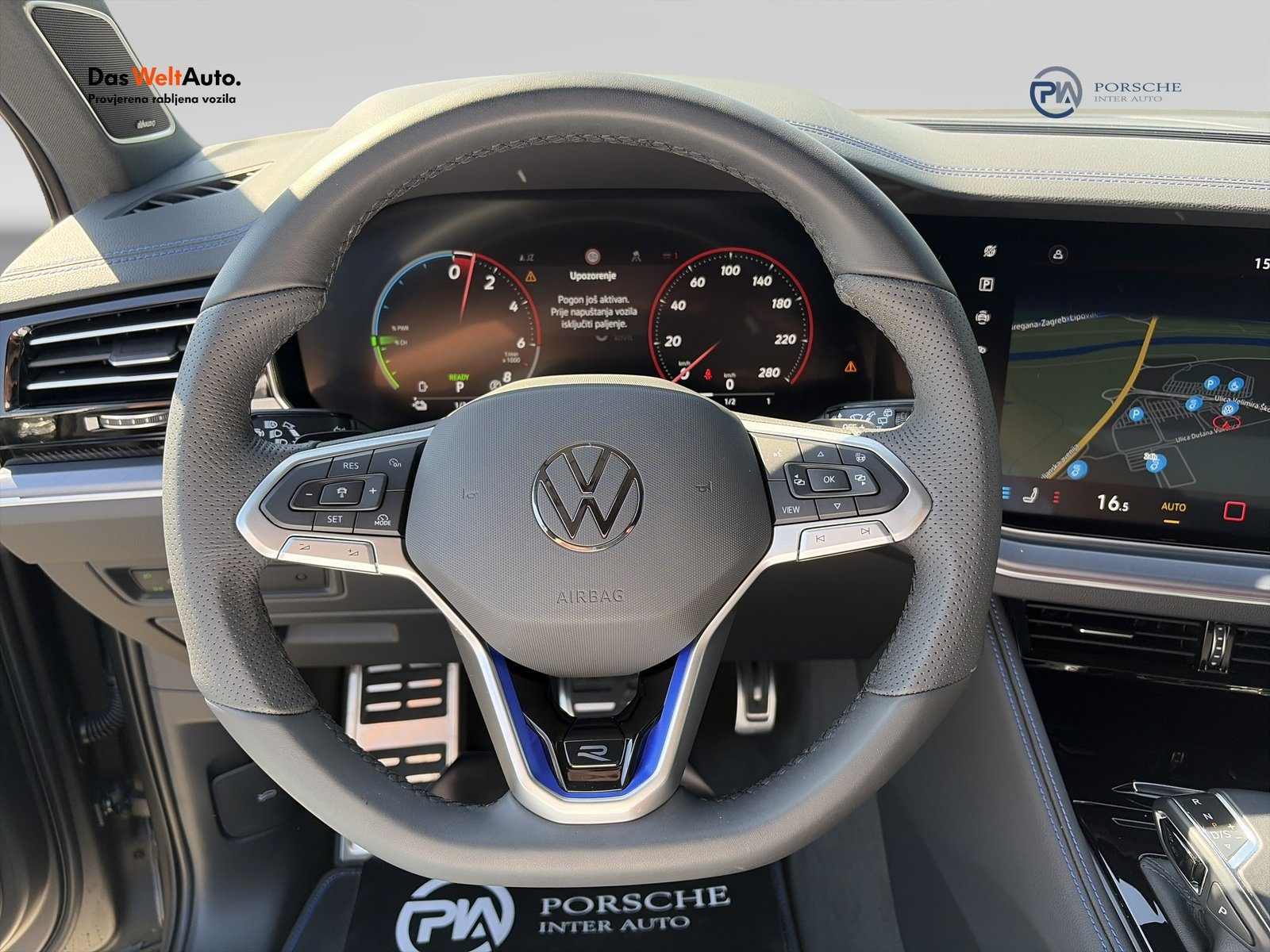 2025 Volkswagen Touareg — fotografija 14
