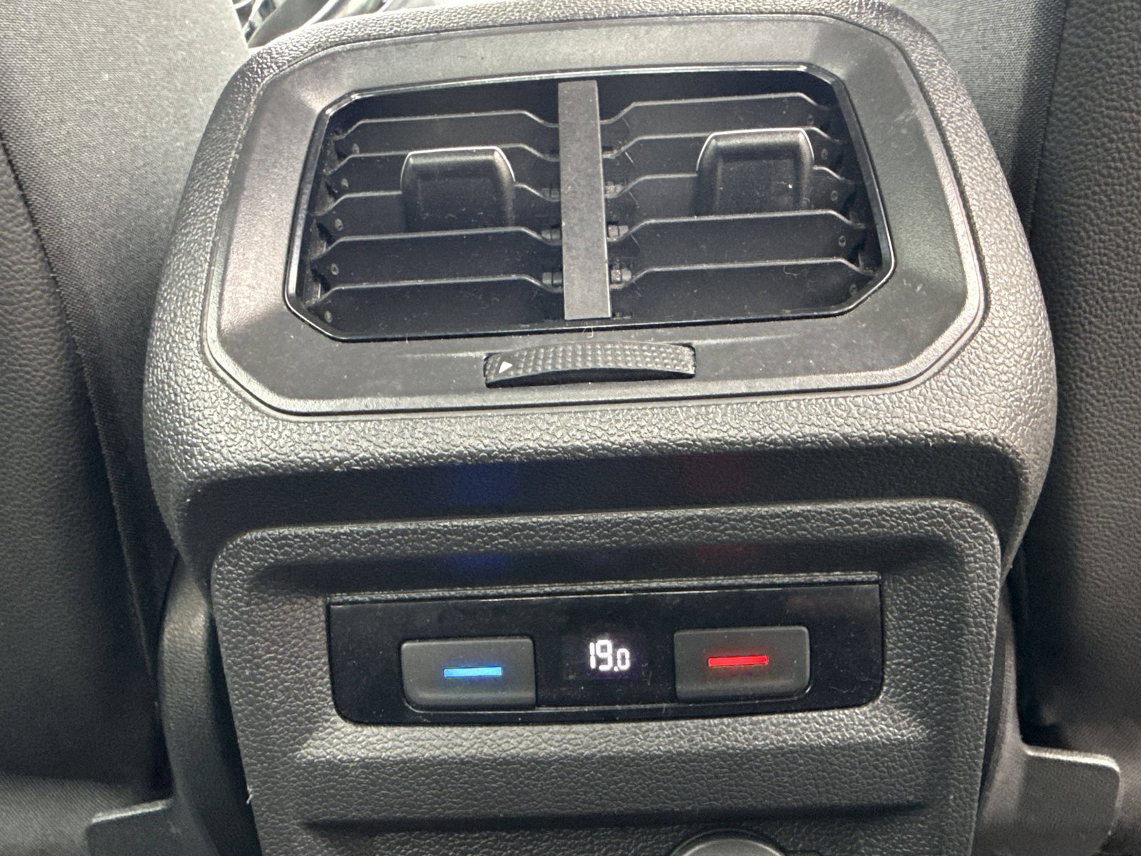 2017 Volkswagen Tiguan — fotografija 20