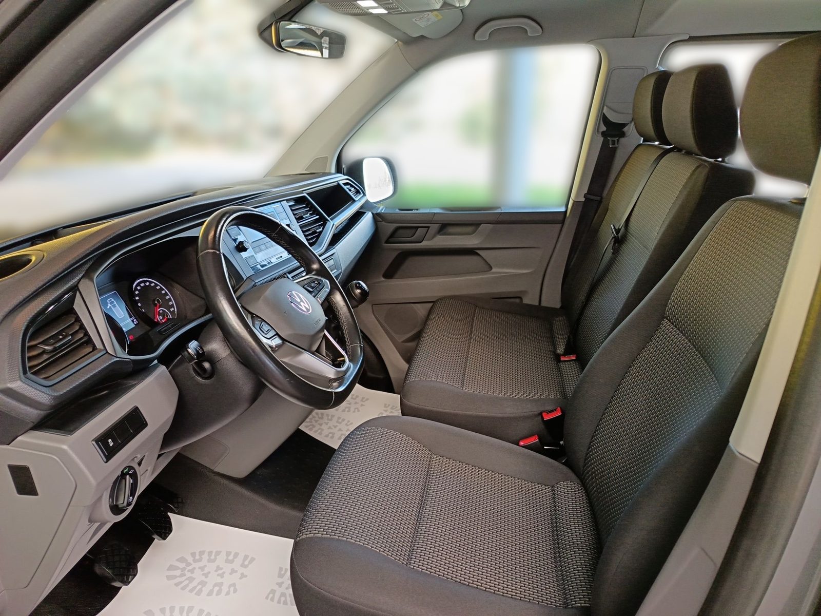 2024 Volkswagen Caravelle — fotografija 14