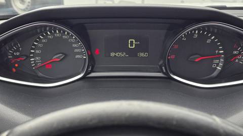 2018 Peugeot 308 — sličica 13