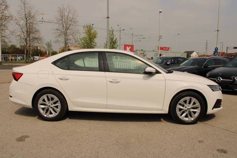 2023 Škoda Octavia — sličica 4