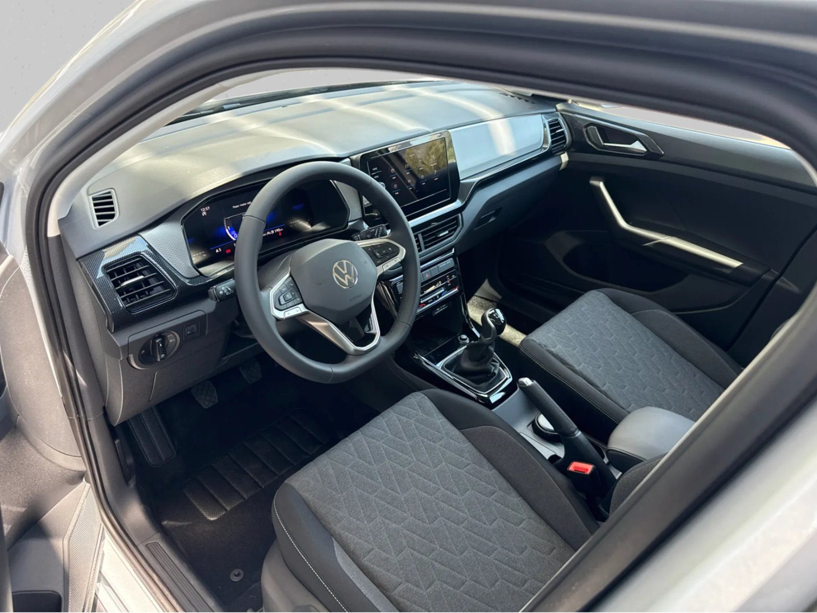 2026 Volkswagen T-Cross — fotografija 11
