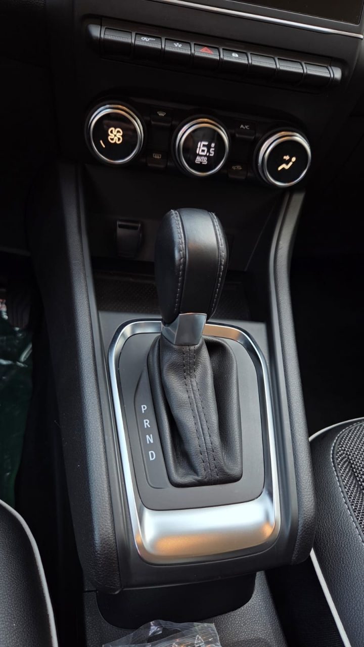 2022 Renault Captur — fotografija 18