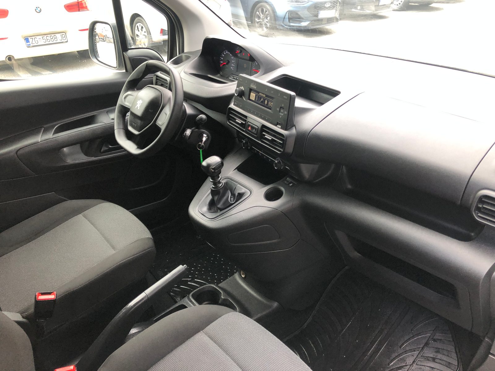 2023 Peugeot Partner — fotografija 7