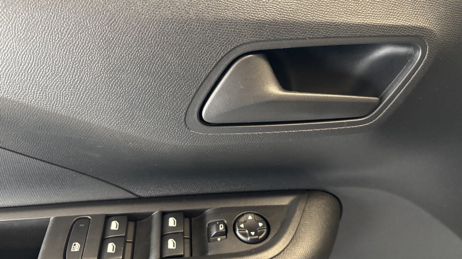 2025 Opel Frontera — fotografija 13