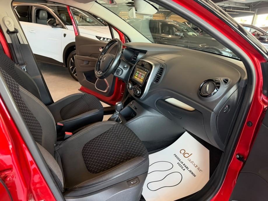 2019 Renault Captur — fotografija 22