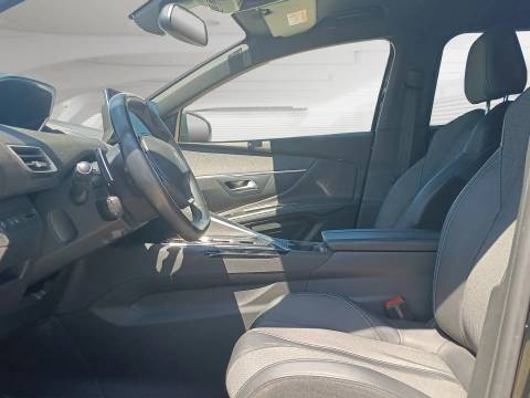 2023 Peugeot 5008 — sličica 9
