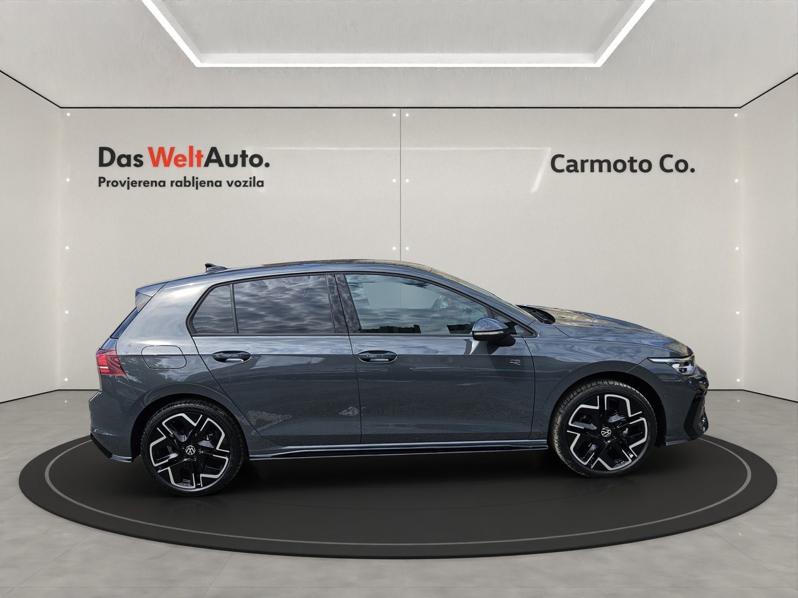 2026 Volkswagen Golf R-Line — fotografija 6