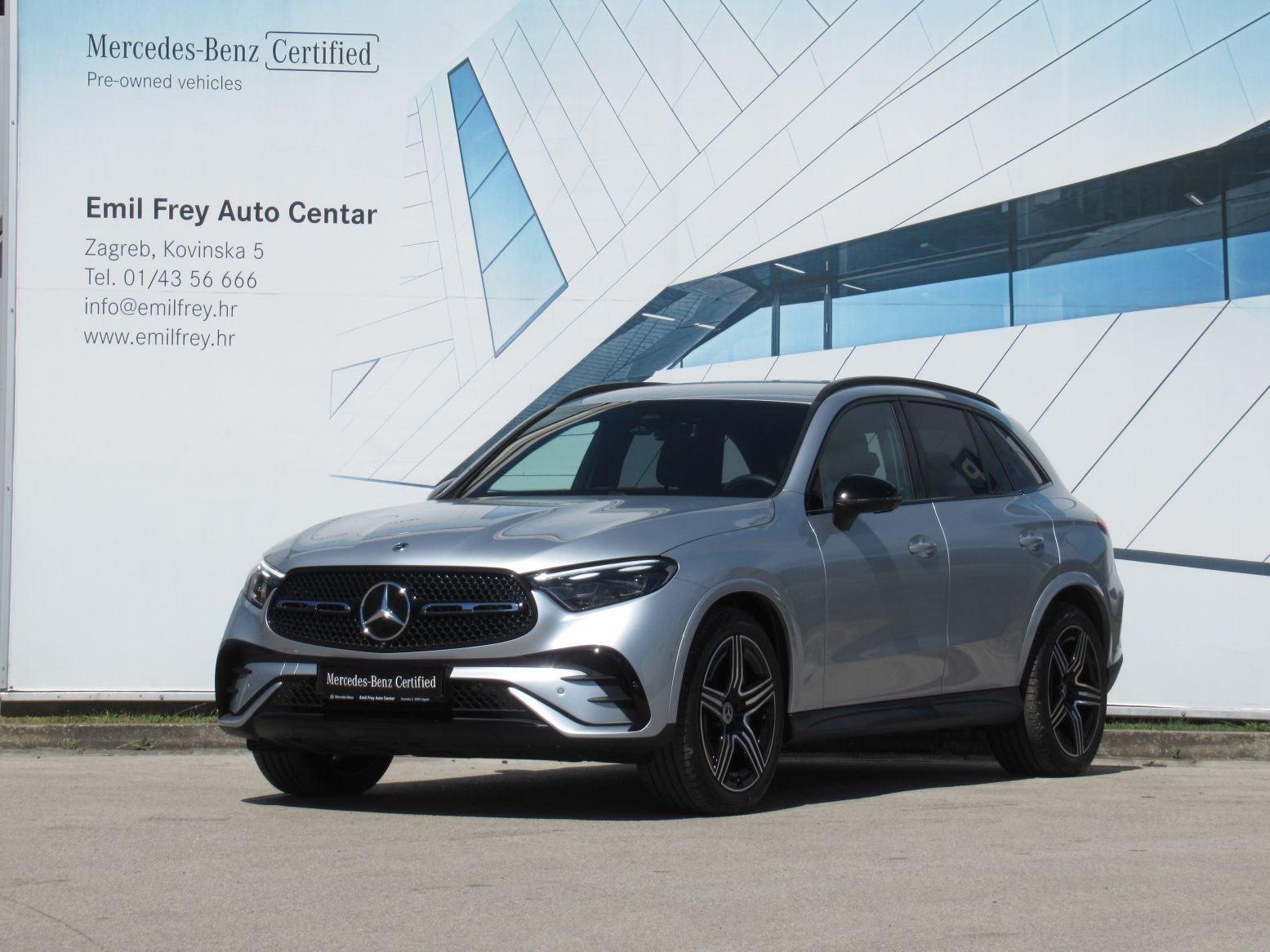 2025 Mercedes-Benz GLC AMG Line — fotografija 3