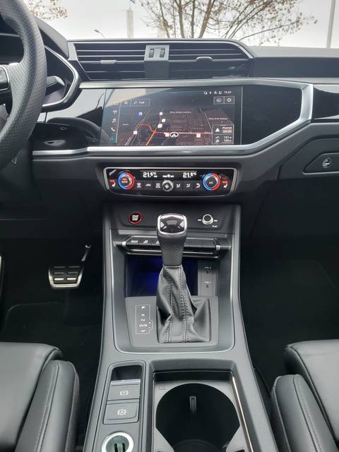 2022 Audi Q3 — sličica 16