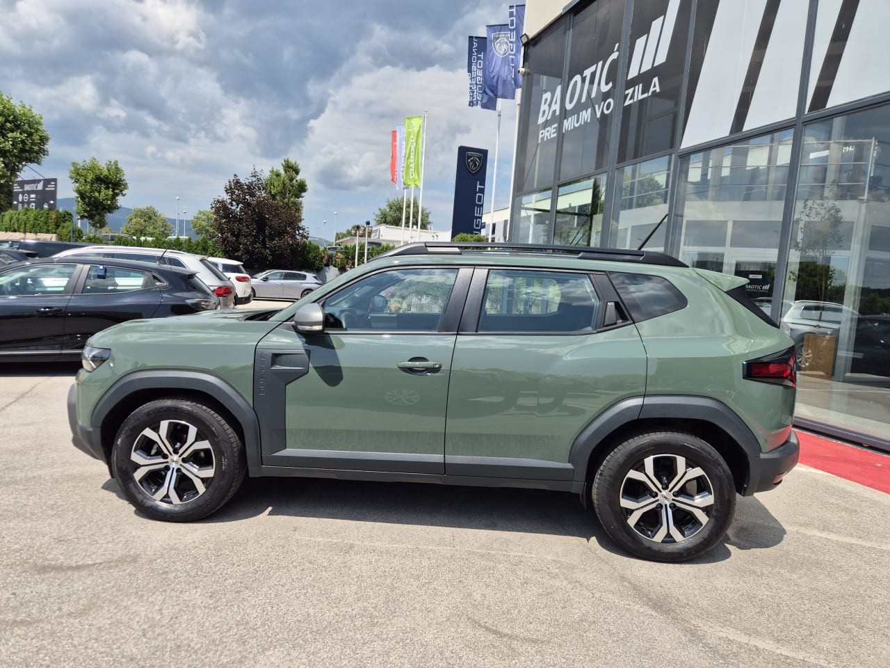 2025 Dacia Duster — fotografija 8