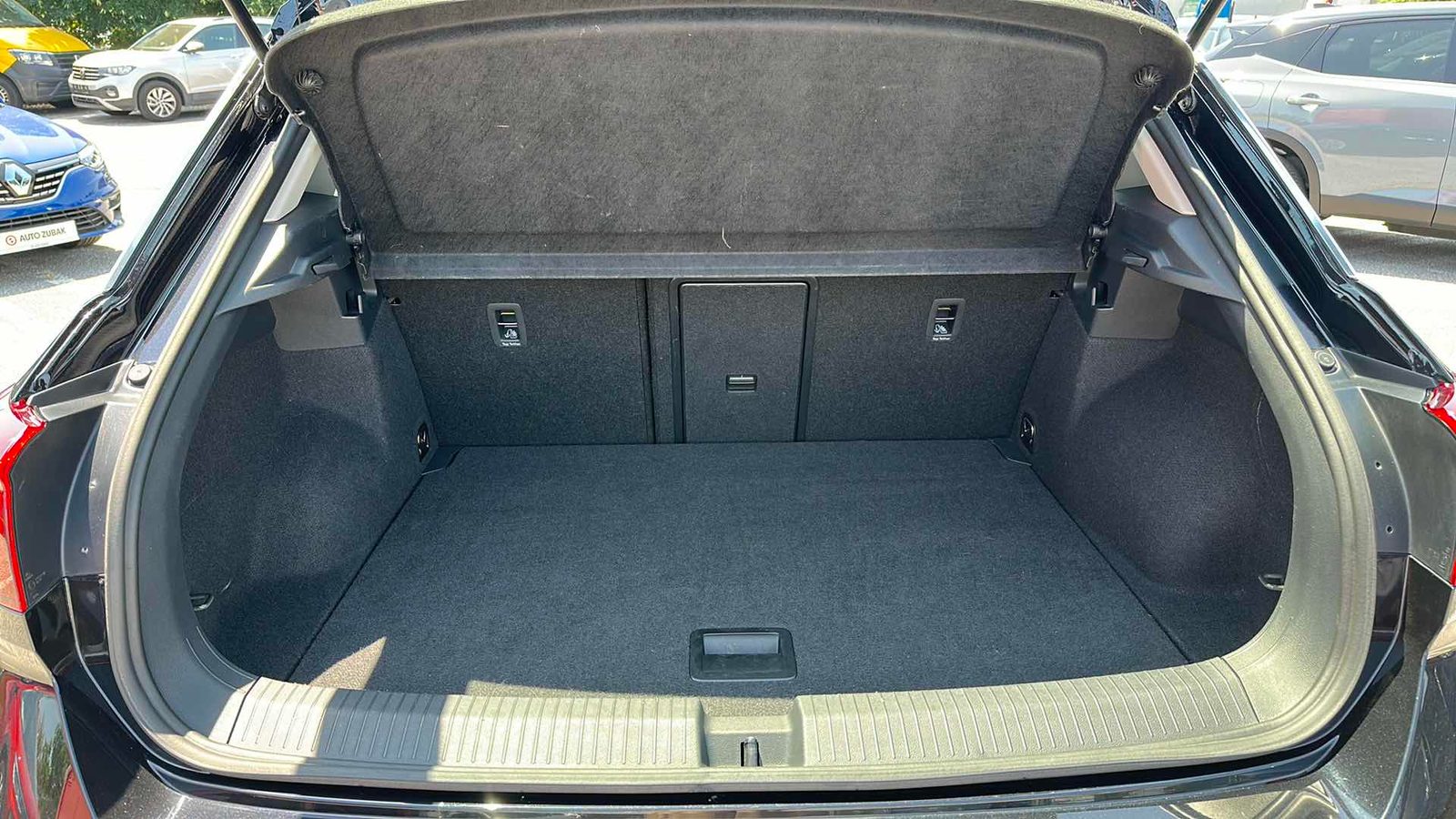 2023 Volkswagen T-Roc — fotografija 12