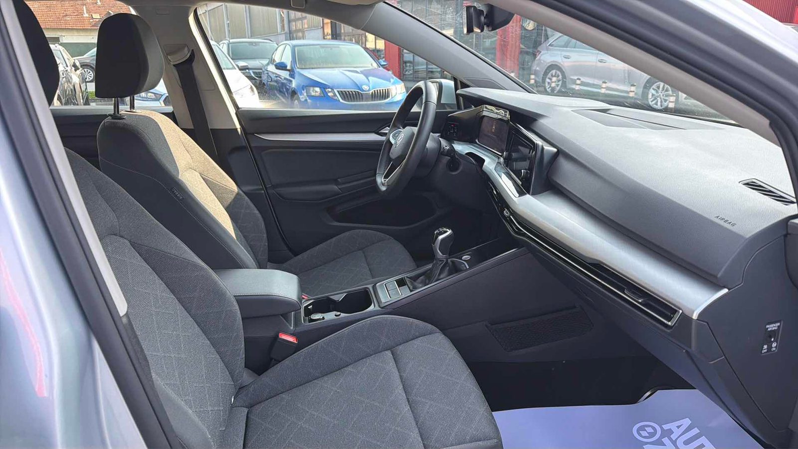 2024 Volkswagen Golf — fotografija 9