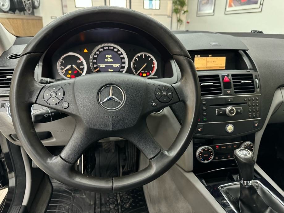 2007 Mercedes-Benz C-klasa — fotografija 9