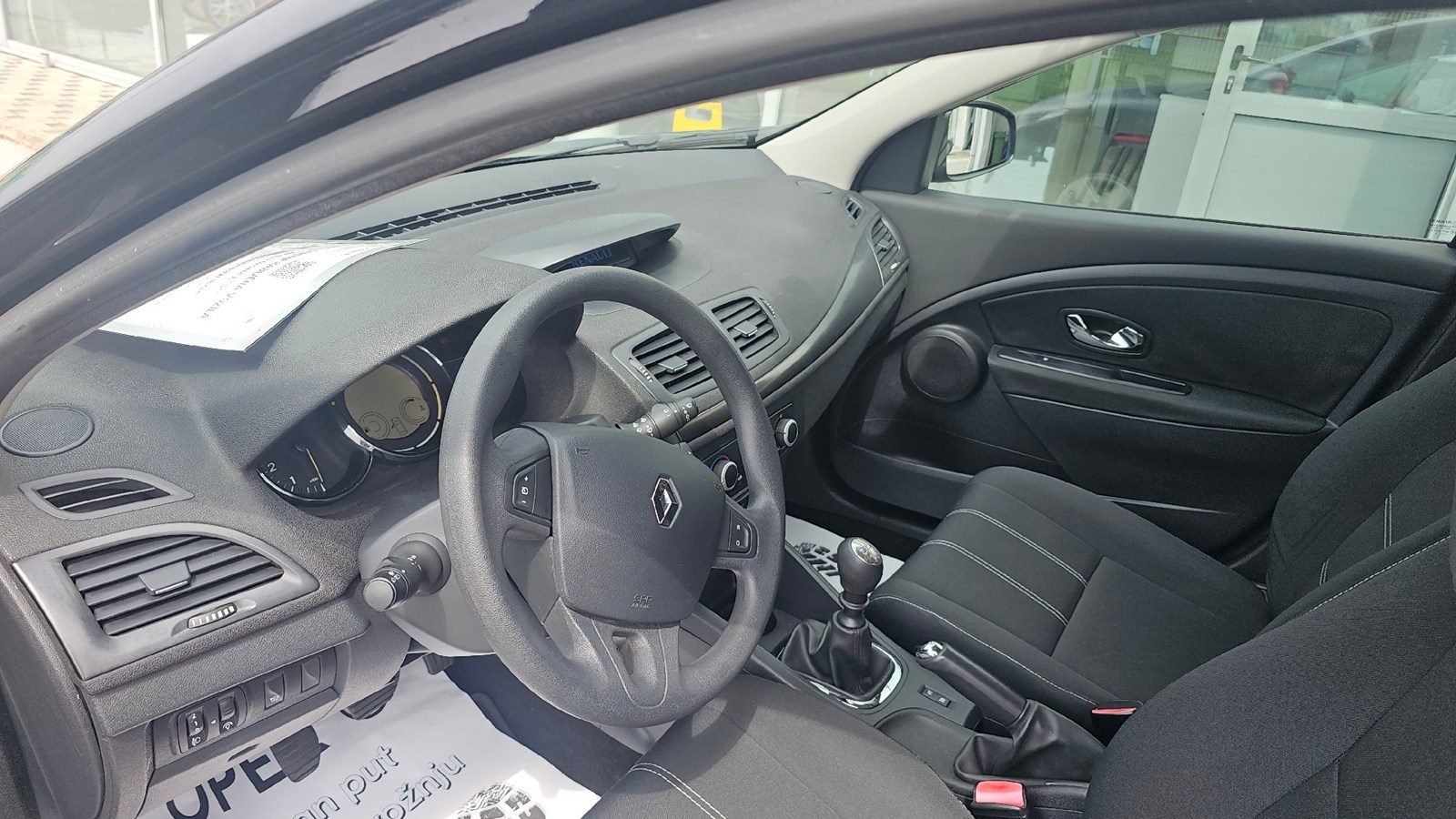 2015 Renault Megane — fotografija 18