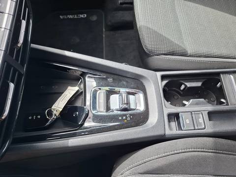 2022 Škoda Octavia Combi — sličica 15