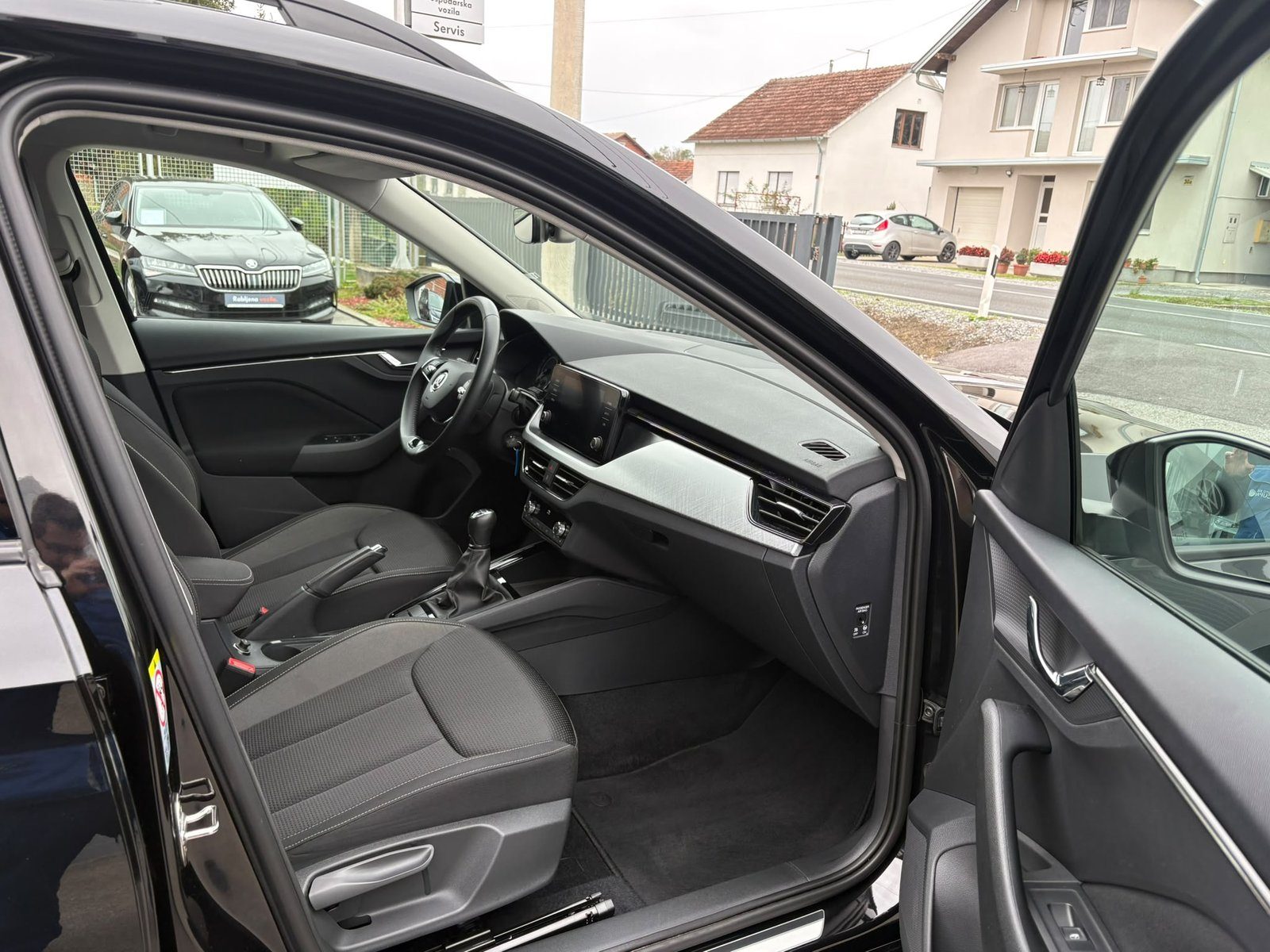 2023 Škoda Kamiq — fotografija 12