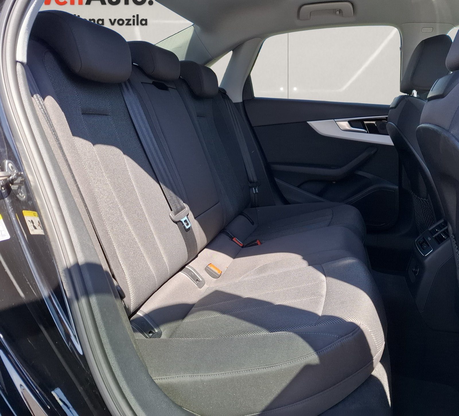 2022 Audi A4 — fotografija 13