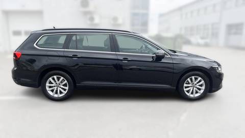 2022 Volkswagen Passat — sličica 8