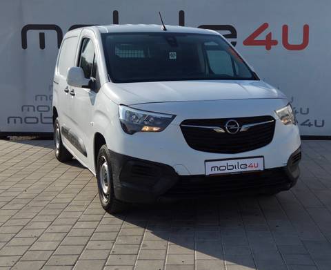 2020 Opel Combo — sličica 2