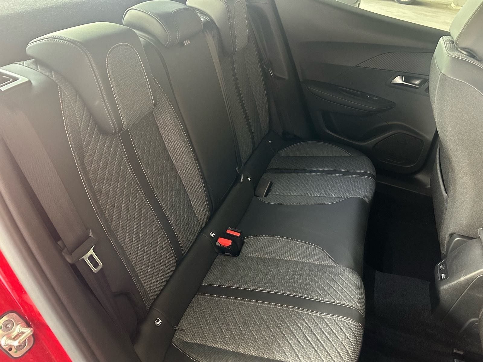 2024 Peugeot 2008 — fotografija 15