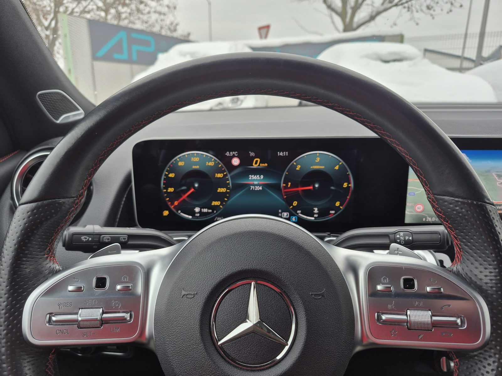 Mercedes-Benz GLB — fotografija 20