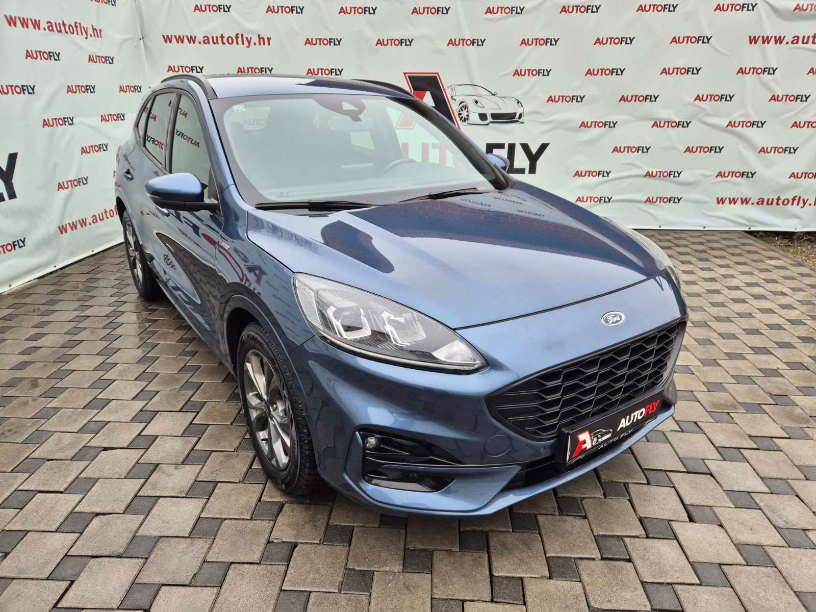 2022 Ford Kuga ST-Line — fotografija 3