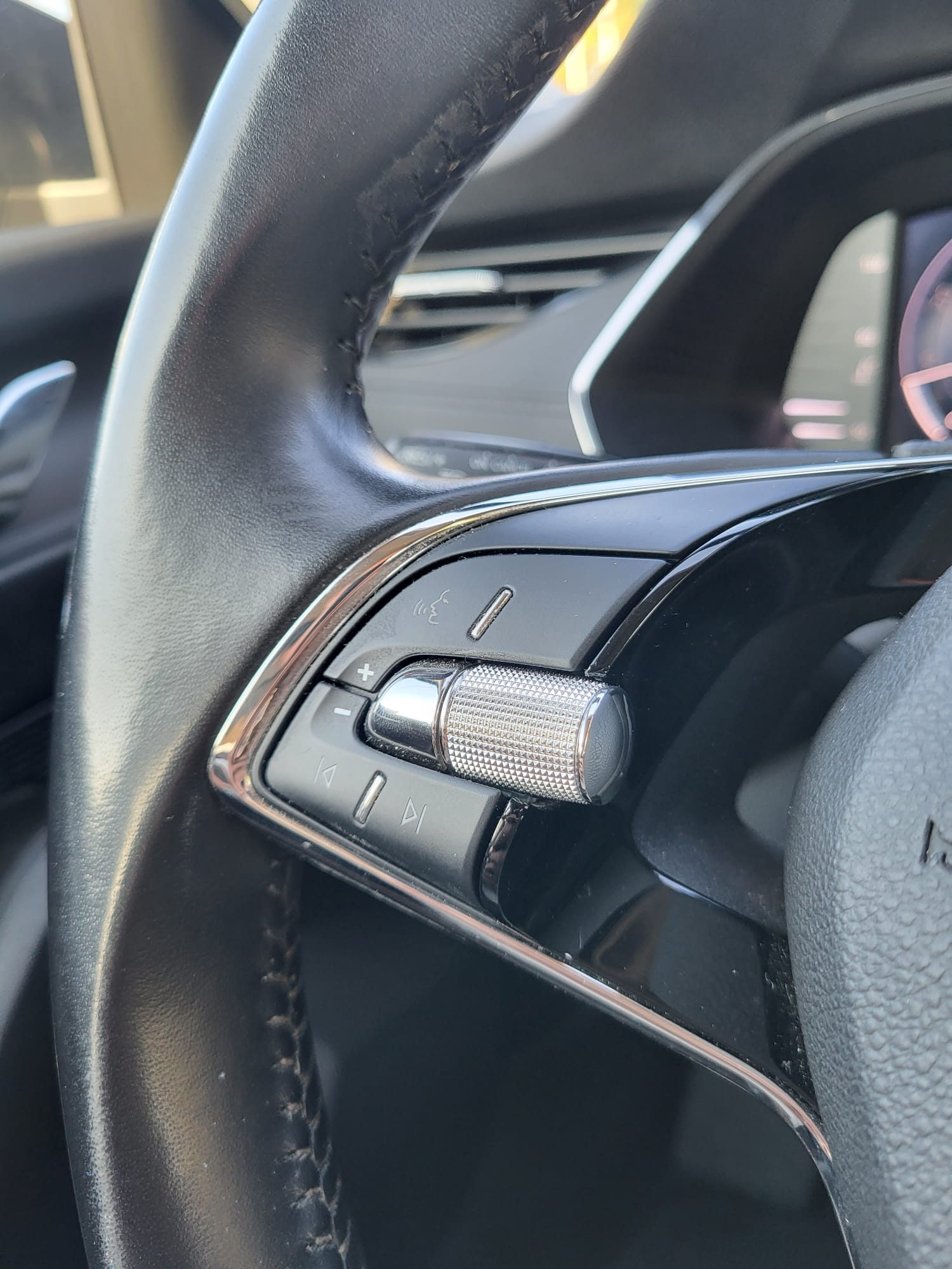 2020 Škoda Octavia — fotografija 15