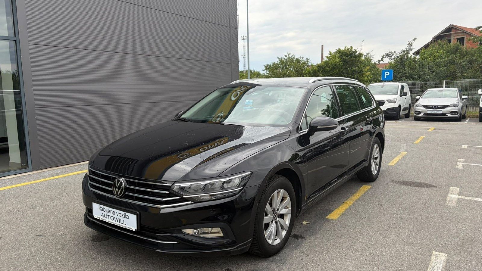 2022 Volkswagen Passat — fotografija 3