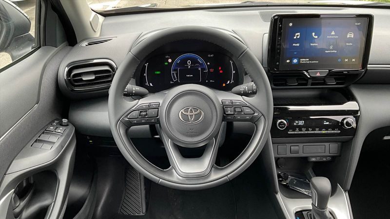 2026 Toyota Yaris Cross — fotografija 7