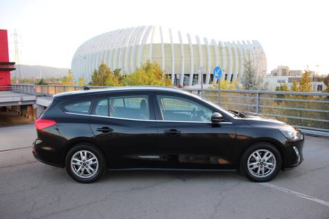 2020 Ford Focus — sličica 9