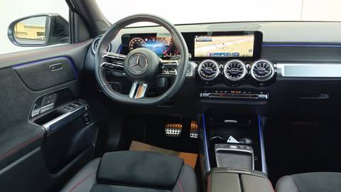 2025 Mercedes-Benz GLB — sličica 7