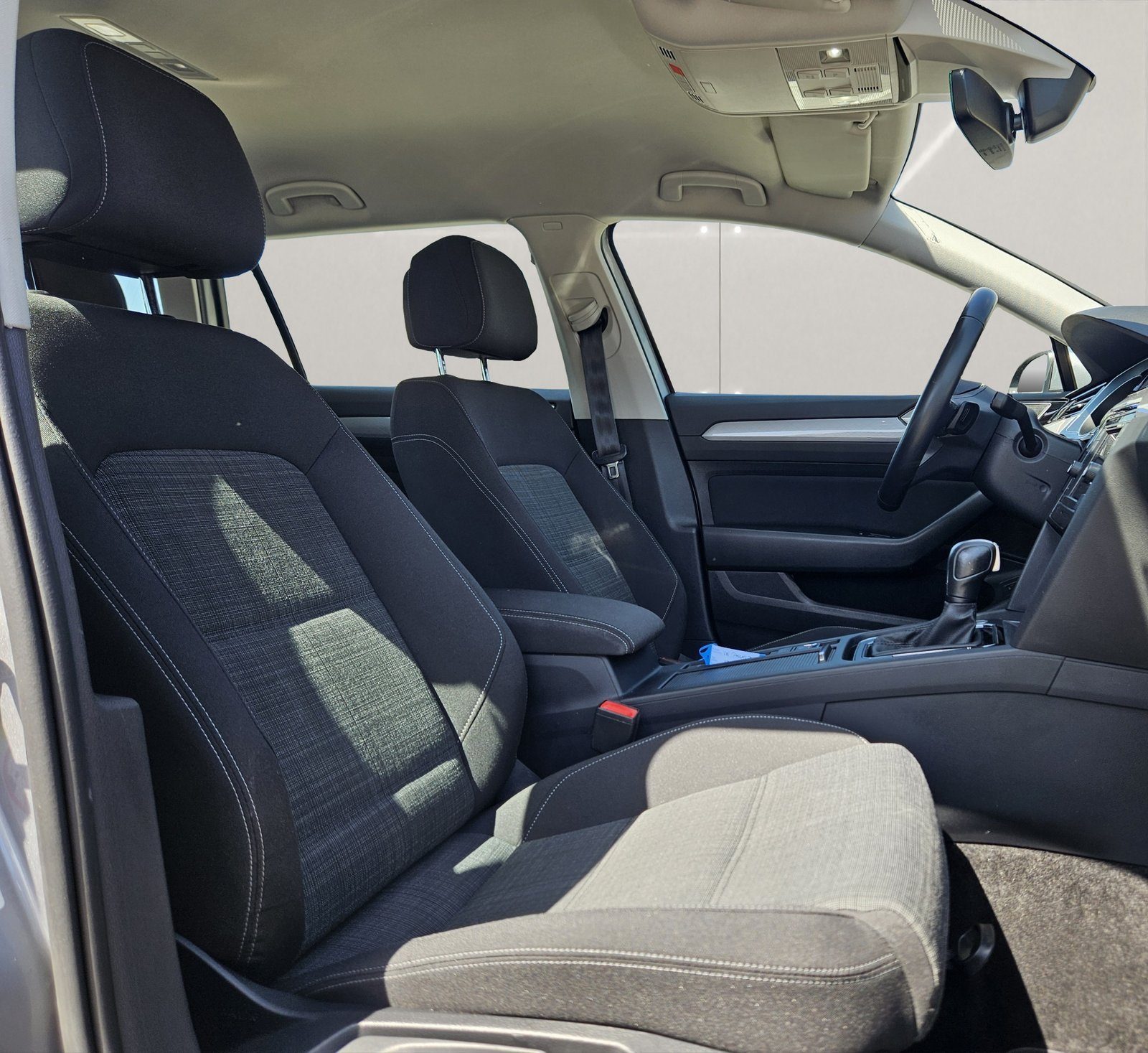 2022 Volkswagen Passat Variant — fotografija 14