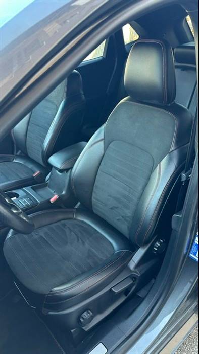 2020 Ford Kuga — sličica 10
