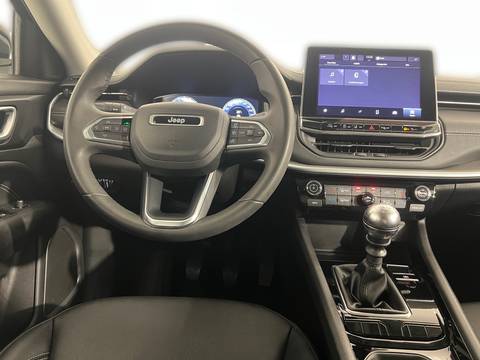 2023 Jeep Compass — sličica 15