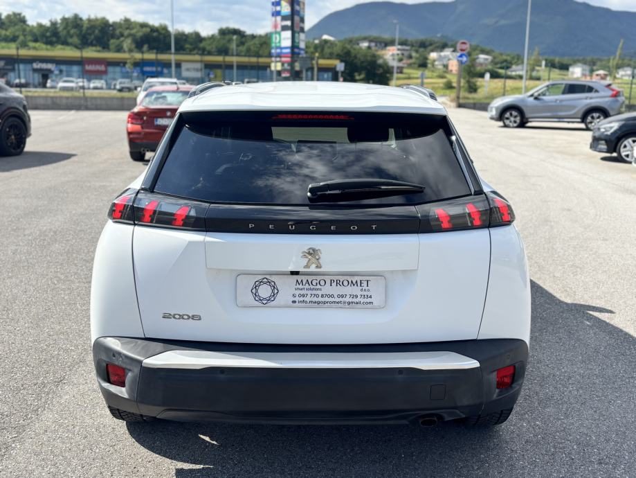 2020 Peugeot 2008 — fotografija 6
