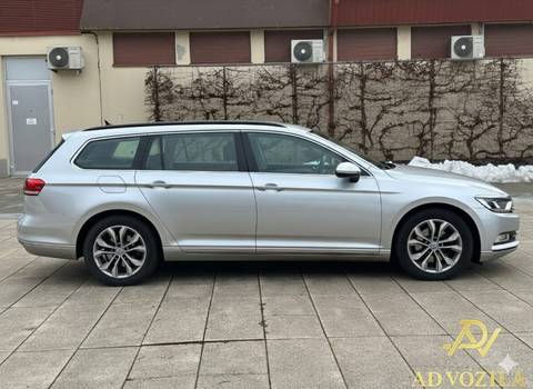 2019 Volkswagen Passat — sličica 7