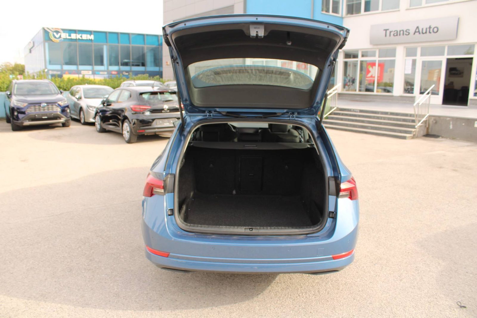 2021 Škoda Octavia Combi — fotografija 9