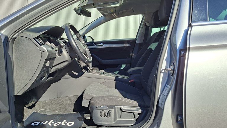 2020 Volkswagen Passat — fotografija 6