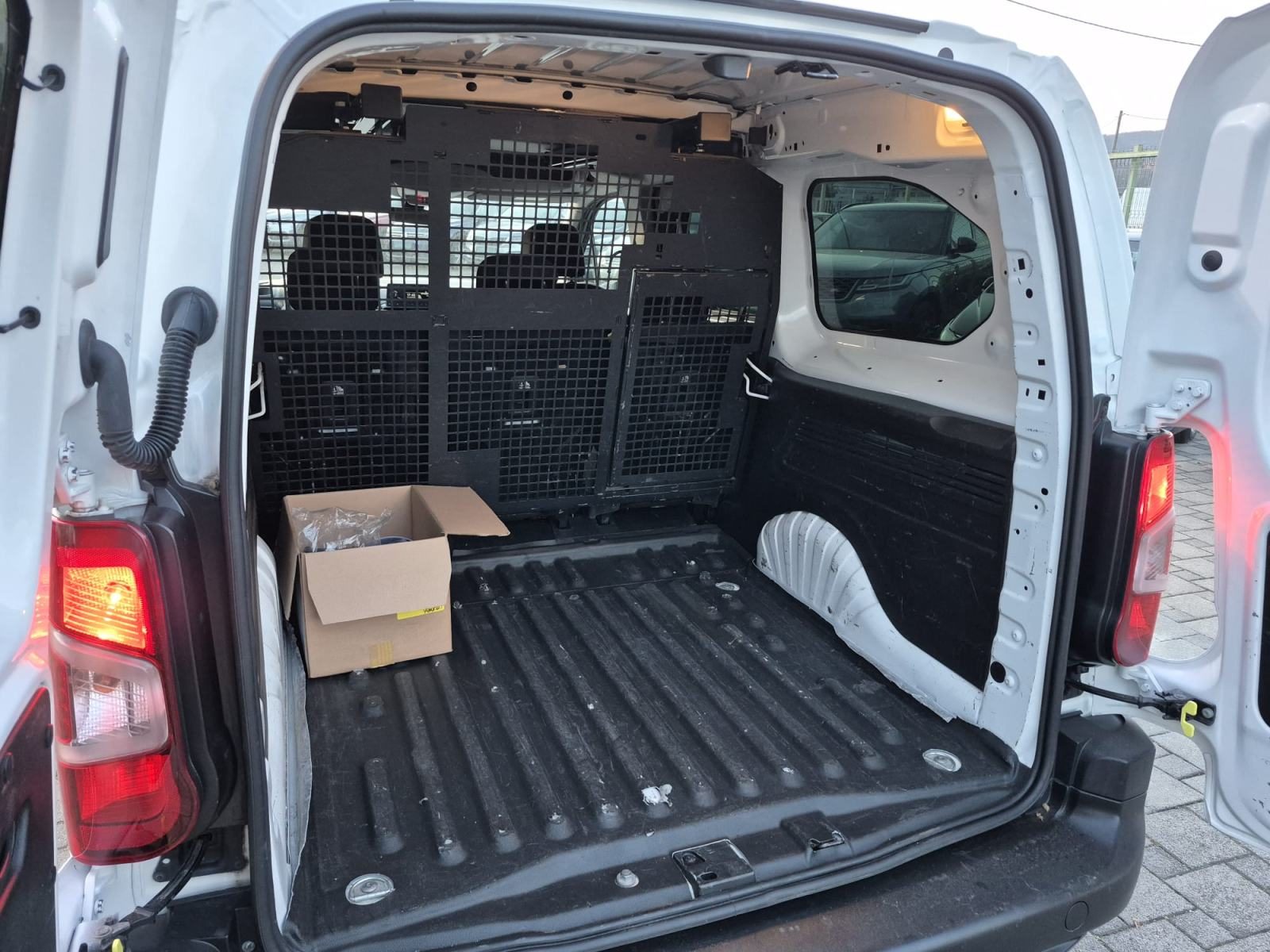 2022 Opel Combo — fotografija 22