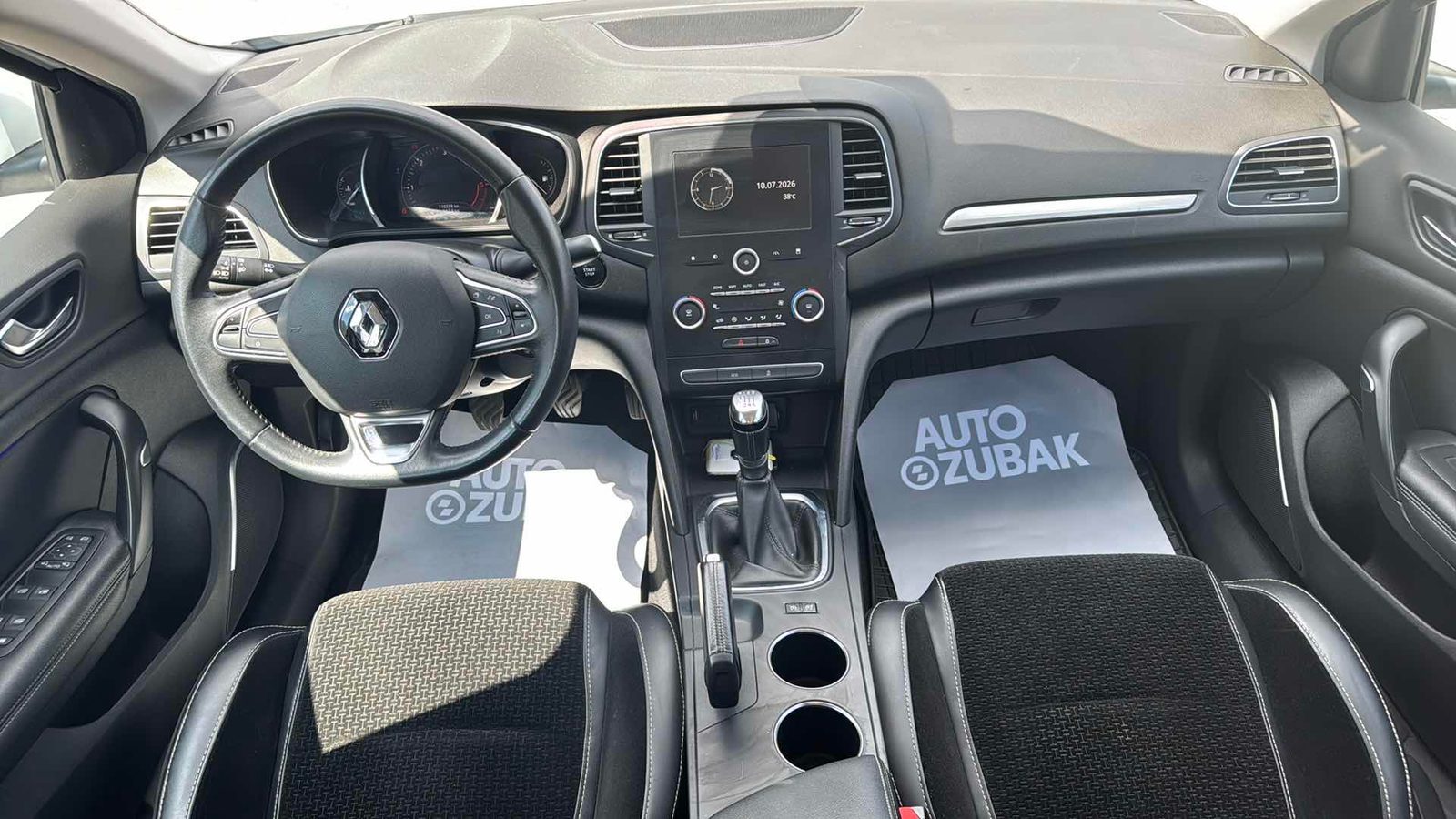 2019 Renault Megane — fotografija 11